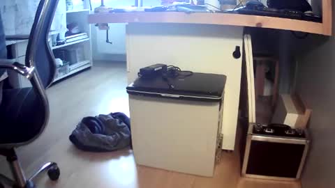 Snapshot of bram27370 chatting on 10.08.25 bram27370 online show from 10.08.25