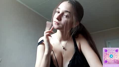 Snapshot of brandeeherout chatting on 01.07.26 Lilly online show from 01.07.26