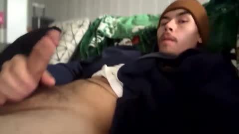 Snapshot of brandenluvslatinas chatting on 11.19.25 Branden online show from 11.19.25