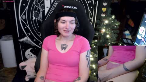 BrandiWRLD999 online show from 12.30.24