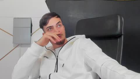 BrandonTateX online show from 04.01.26