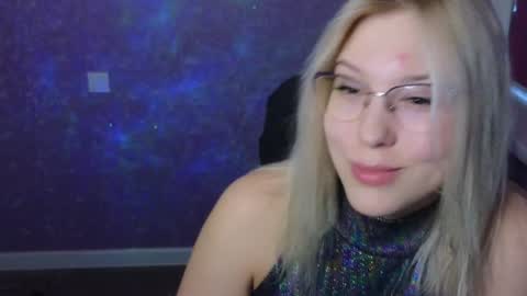 Snapshot of brandy__stars chatting on 01.07.25 Belle online show from 01.07.25