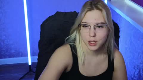 Snapshot of brandy__stars chatting on 01.13.25 Belle online show from 01.13.25