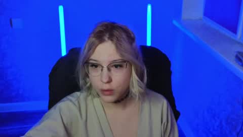 Snapshot of brandy__stars chatting on 01.17.25 Belle online show from 01.17.25