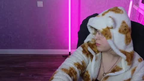 Snapshot of brandy__stars chatting on 01.30.25 Belle online show from 01.30.25