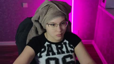 Snapshot of brandy__stars chatting on 02.03.25 Belle online show from 02.03.25