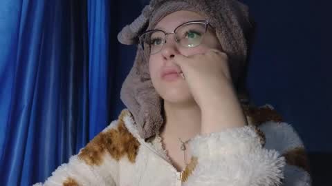 Snapshot of brandy__stars chatting on 09.14.25 Belle online show from 09.14.25