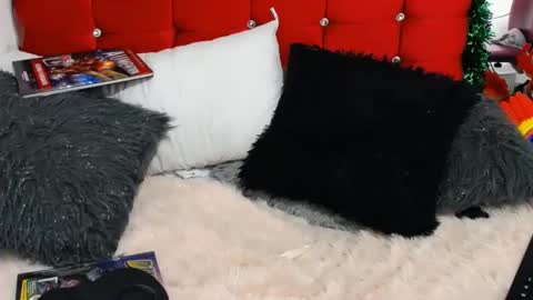 Snapshot of brandy_angell chatting on 12.29.24 brandy_angell online show from 12.29.24