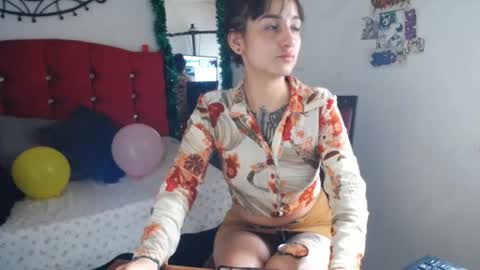 Snapshot of brandy_angell chatting on 01.10.25 brandy_angell online show from 01.10.25