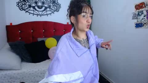 Snapshot of brandy_angell chatting on 01.12.25 brandy_angell online show from 01.12.25