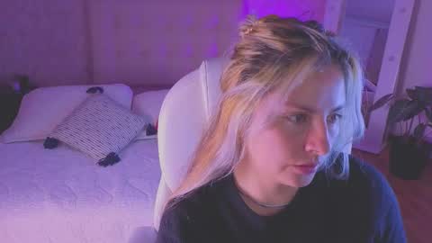 BRANDY  online show from 09.17.25