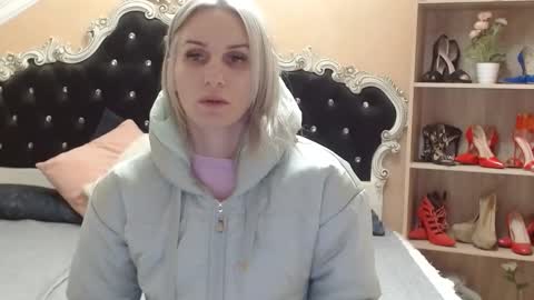 Snapshot of brandyweed chatting on 01.13.25 brandyweed online show from 01.13.25