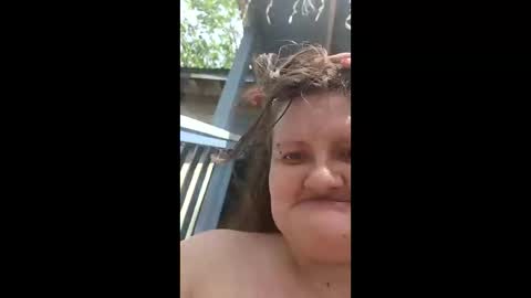 Brat4life86 online show from 04.17.26