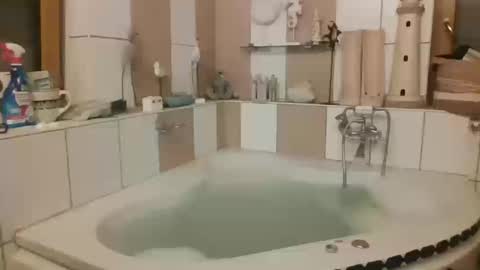 Snapshot of brate1899 chatting on 03.12.26 brate1899 online show from 03.12.26