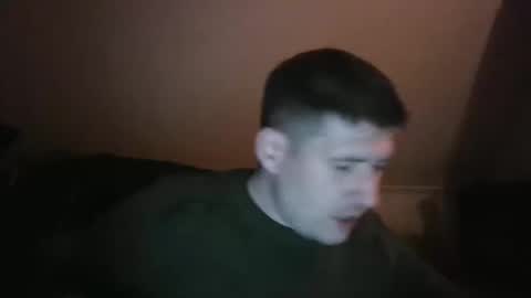 Snapshot of brate1899 chatting on 04.15.26 brate1899 online show from 04.15.26