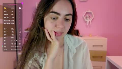 Snapshot of bratty_bun chatting on 02.24.26 Annie online show from 02.24.26