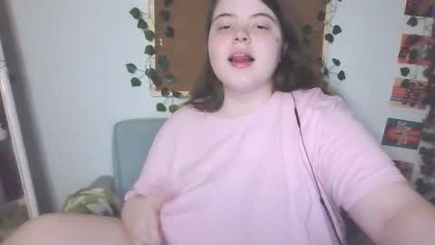 Snapshot of brattyprincess_emma chatting on 09.18.25 Emma online show from 09.18.25