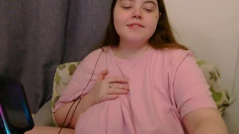 Snapshot of brattyprincess_emma chatting on 10.31.25 Emma online show from 10.31.25