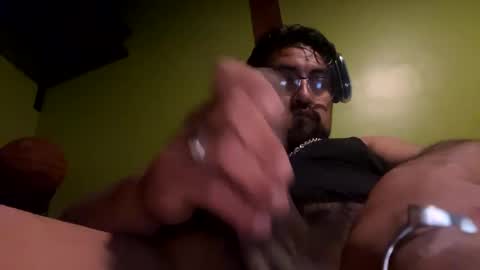 Snapshot of bravo323 chatting on 09.17.25 bravo323 online show from 09.17.25