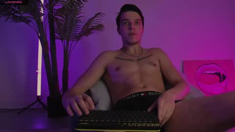 Johny Bravo online show from 12.18.24