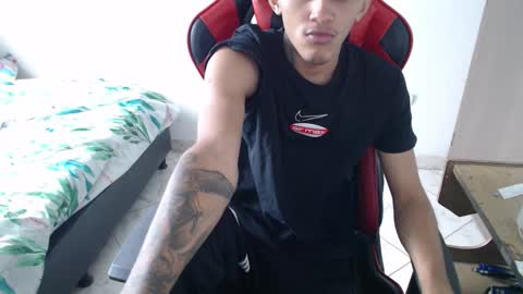 Snapshot of brayan_chevignon chatting on 11.27.25 brayan_chevignon online show from 11.27.25