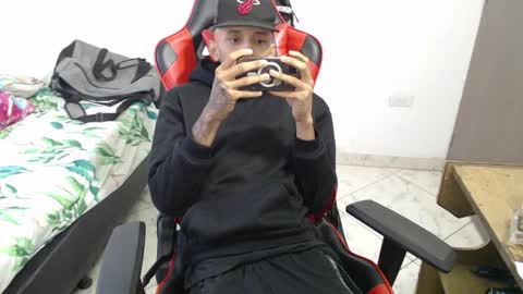 Snapshot of brayan_chevignon chatting on 11.28.25 brayan_chevignon online show from 11.28.25