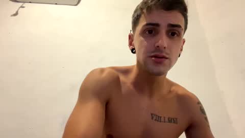 Snapshot of breanexe chatting on 10.24.25 breanexe online show from 10.24.25