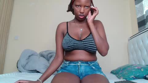 Snapshot of bree_beauty chatting on 04.15.26 bree_beauty online show from 04.15.26