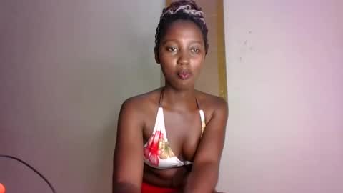 Snapshot of breezykan123 chatting on 01.06.25 breelia online show from 01.06.25