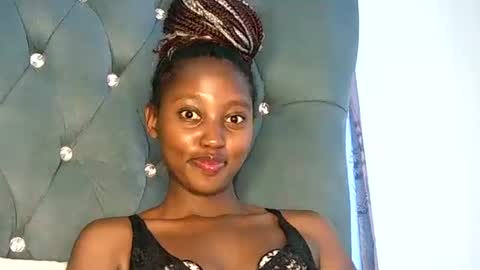 Snapshot of breezykan123 chatting on 01.08.25 breelia online show from 01.08.25