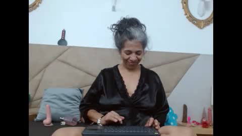 BRENDA VELASQUEZ online show from 03.22.26