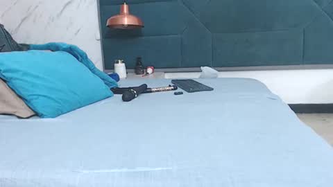 BRENDA VELASQUEZ online show from 04.11.26