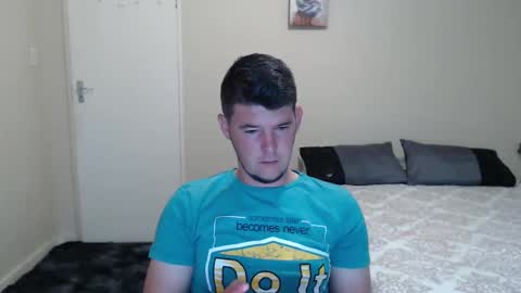 Snapshot of brendansexyboy098754 chatting on 12.05.24 ask me lol online show from 12.05.24