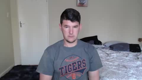 Snapshot of brendansexyboy098754 chatting on 12.06.24 ask me lol online show from 12.06.24