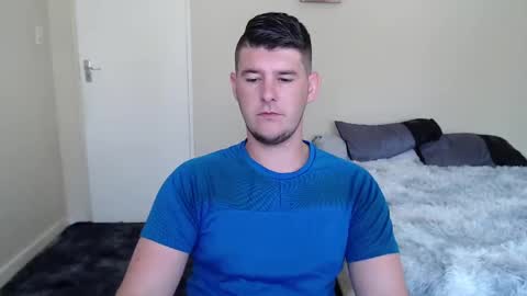 Snapshot of brendansexyboy098754 chatting on 12.12.24 ask me lol online show from 12.12.24