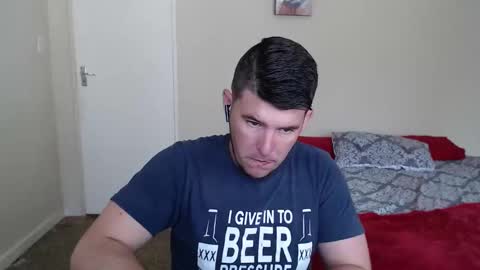 Snapshot of brendansexyboy098754 chatting on 12.17.24 ask me lol online show from 12.17.24