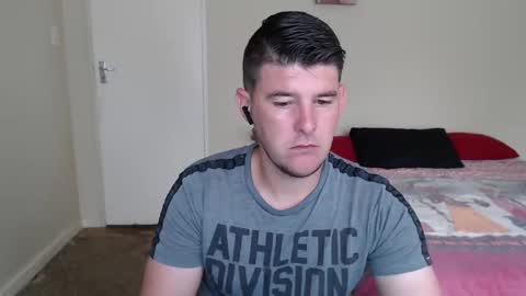 Snapshot of brendansexyboy098754 chatting on 12.19.24 ask me lol online show from 12.19.24