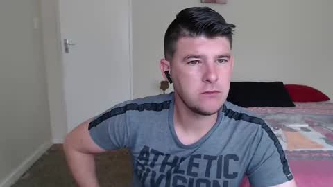 Snapshot of brendansexyboy098754 chatting on 12.19.24 ask me lol online show from 12.19.24