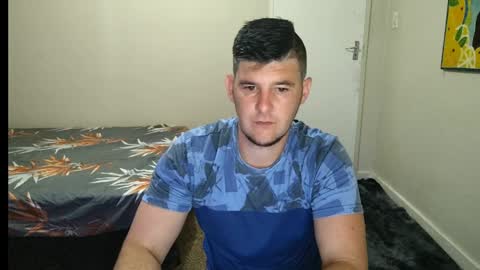 Snapshot of brendansexyboy098754 chatting on 01.28.25 ask me lol online show from 01.28.25