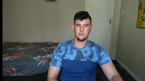 Snapshot of brendansexyboy098754 chatting on 01.29.25 ask me lol online show from 01.29.25