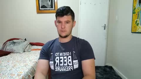 Snapshot of brendansexyboy098754 chatting on 02.28.25 ask me lol online show from 02.28.25