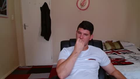 Snapshot of brendansexyboy098754 chatting on 03.01.26 ask me lol online show from 03.01.26