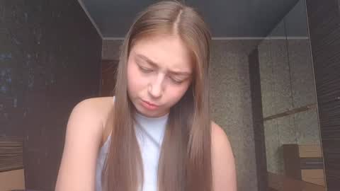 Mia   online show from 02.03.26