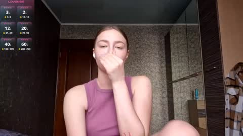 Mia   online show from 02.06.26