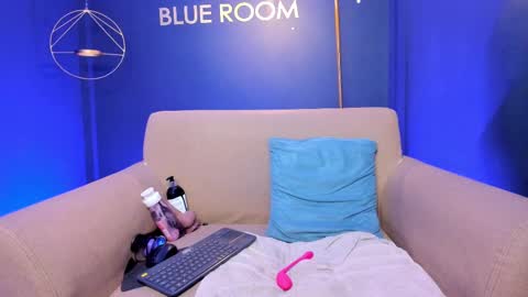      online show from 02.28.25