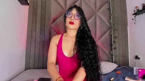 B R I A  online show from 12.17.25