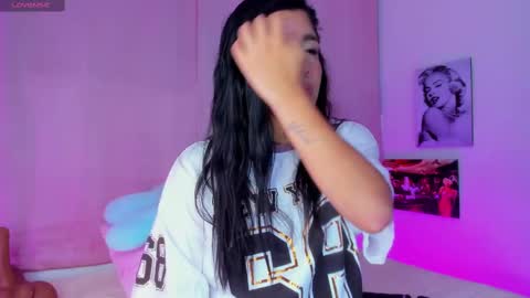 Snapshot of briana11_ chatting on 09.22.25 briana11_ online show from 09.22.25