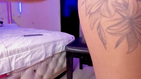 Snapshot of briana_hot03 chatting on 11.20.25 briana_hot03 online show from 11.20.25