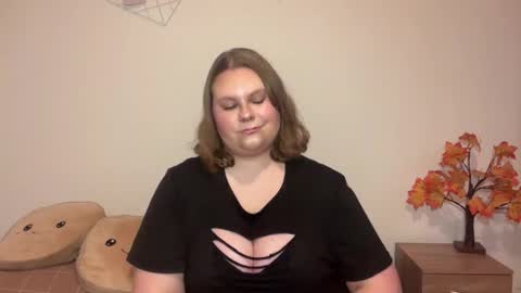 Snapshot of briannakiss21 chatting on 11.22.25 Brianna online show from 11.22.25