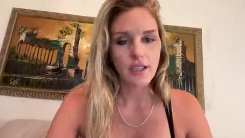 Long legstight pussyperky titties need I say more online show from 06.25.26